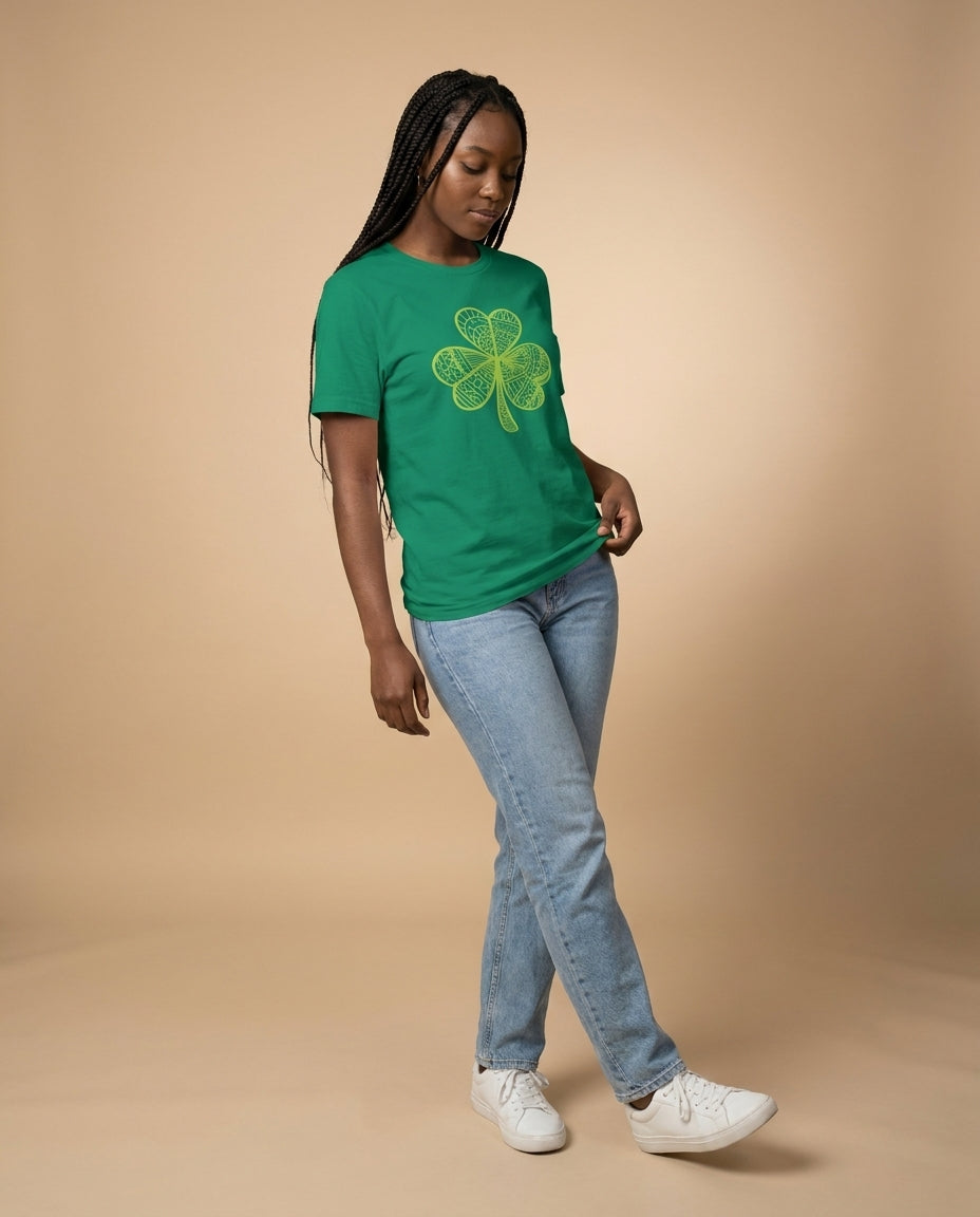Tee Treat | Curvy Pea (Women's Cut) | St. Patrick's Day