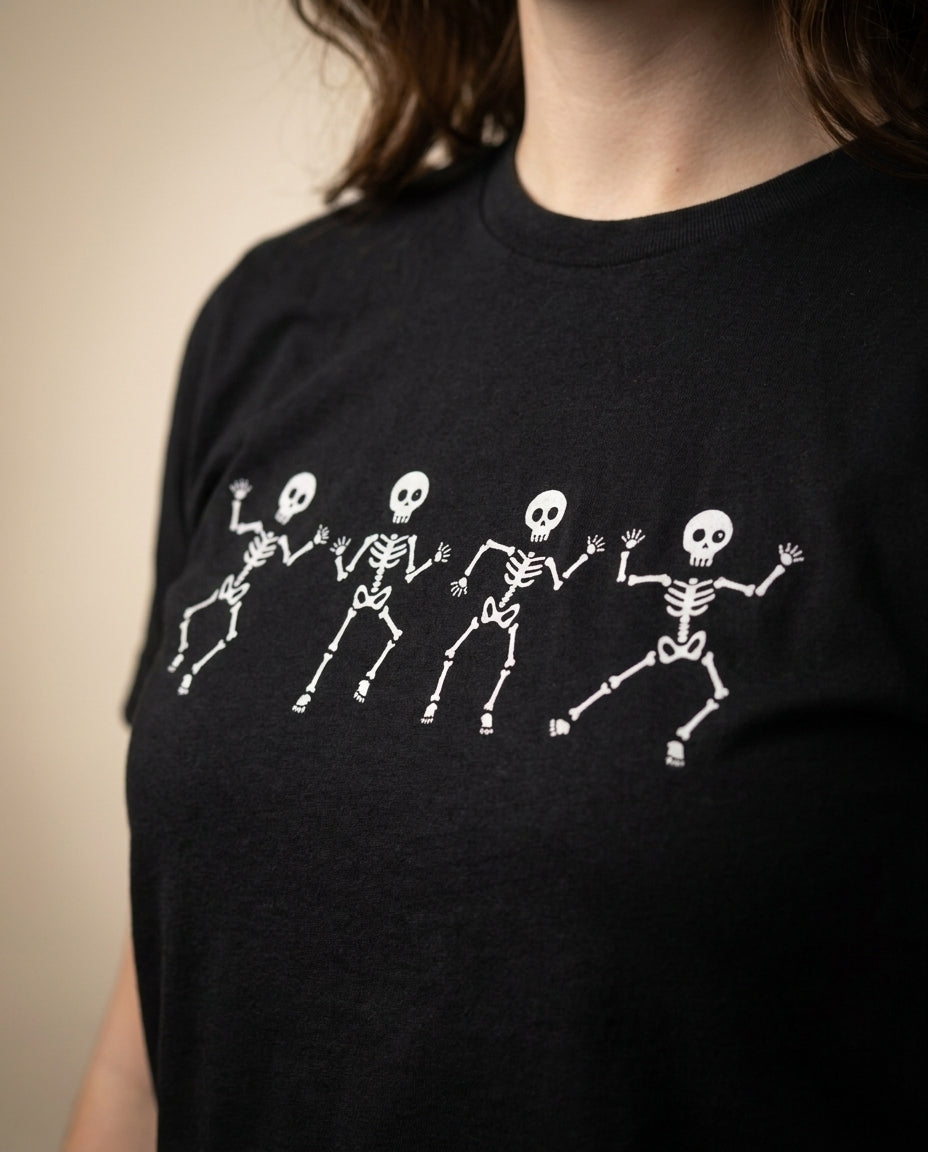 Tee Treat | Curvy Pea (Women's Cut) | Halloween